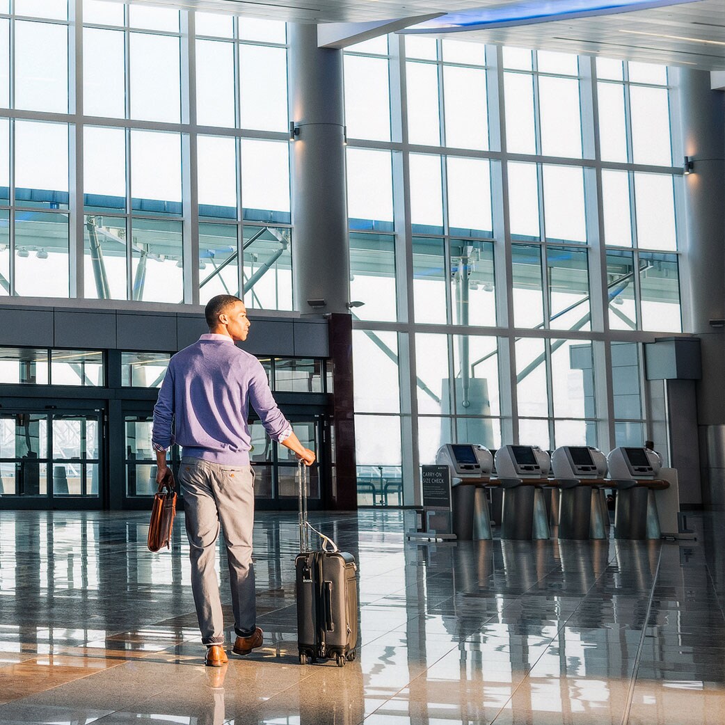 Investing in LAX Delta Air Lines