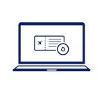 画面に航空券が表示されたノートパソコン